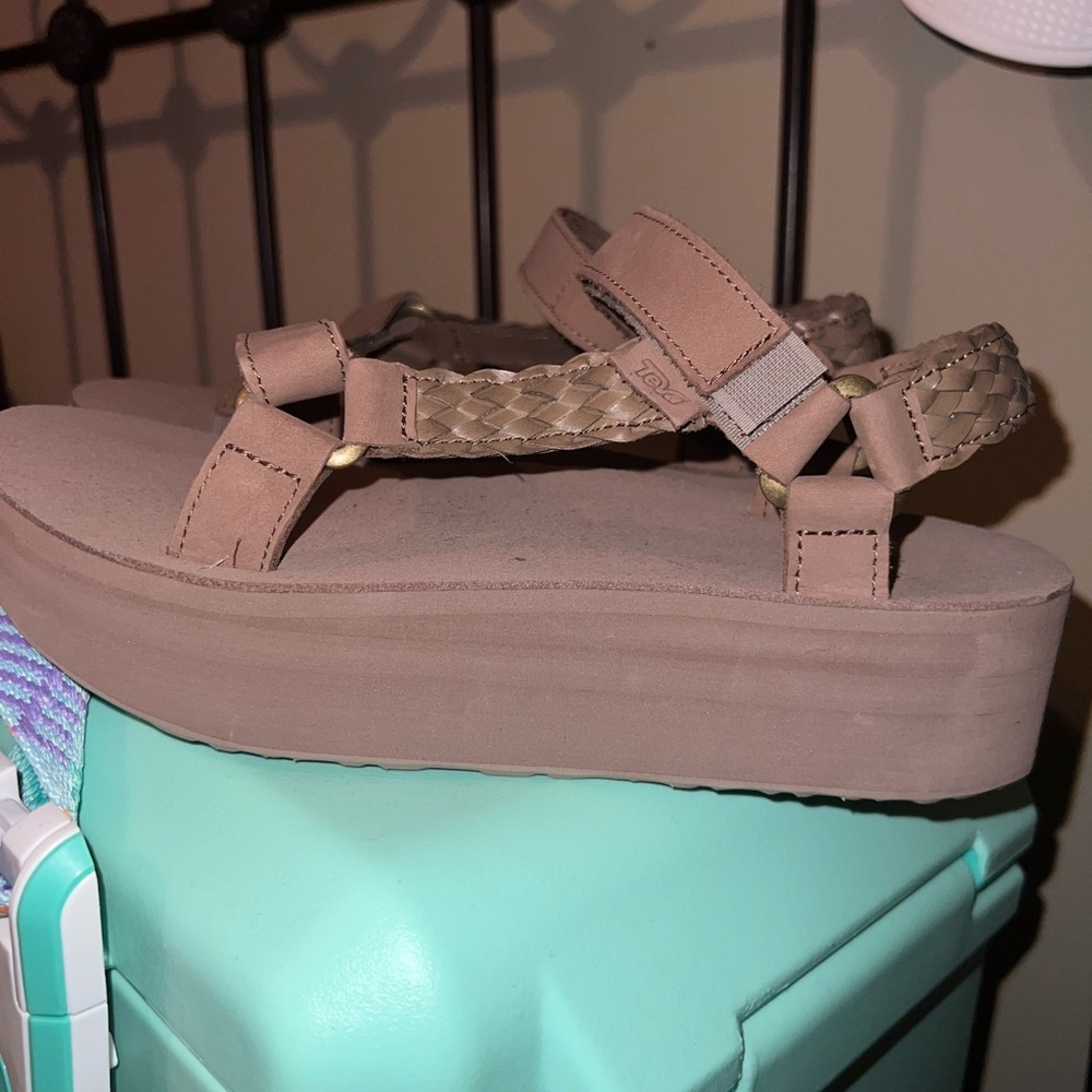 Teva Tan Chunky Platform Sandals